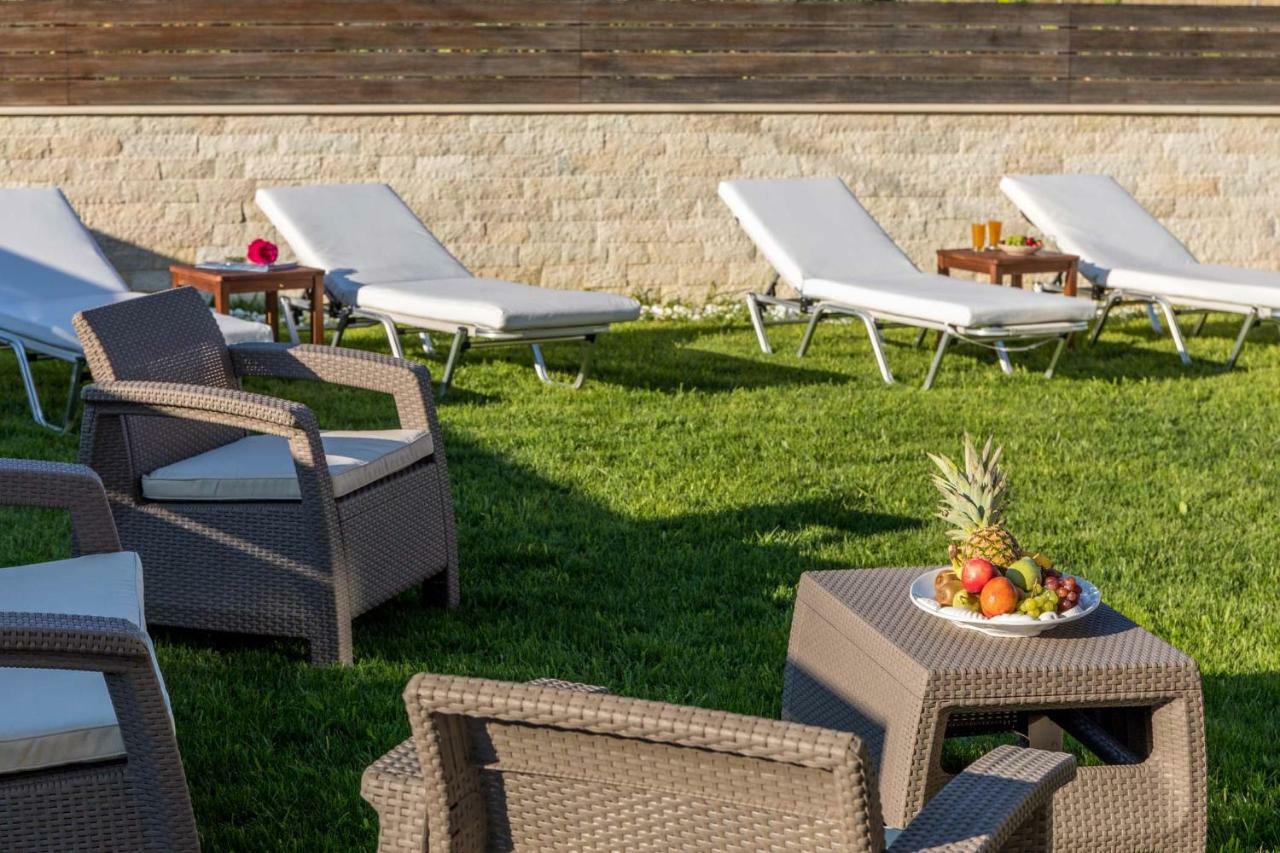 Villa Nissos Línia エクステリア 写真