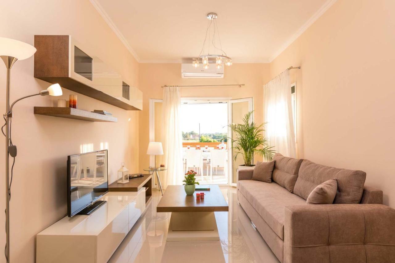 Villa Nissos Línia エクステリア 写真