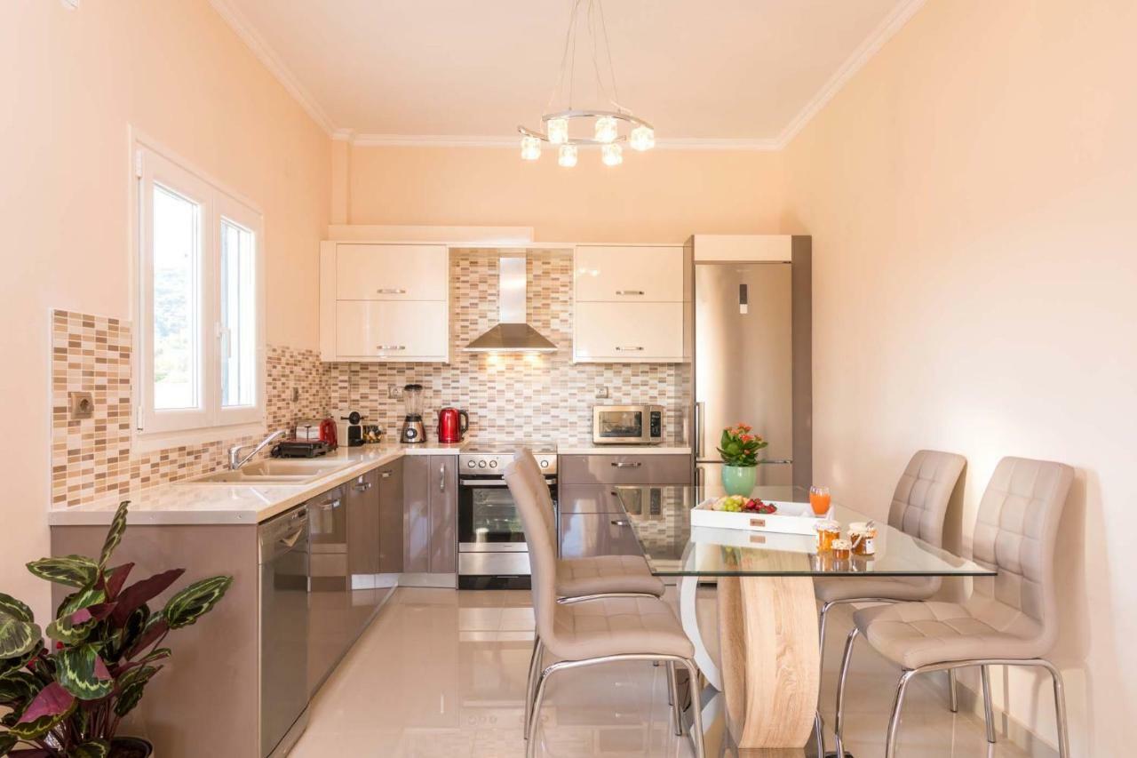 Villa Nissos Línia エクステリア 写真