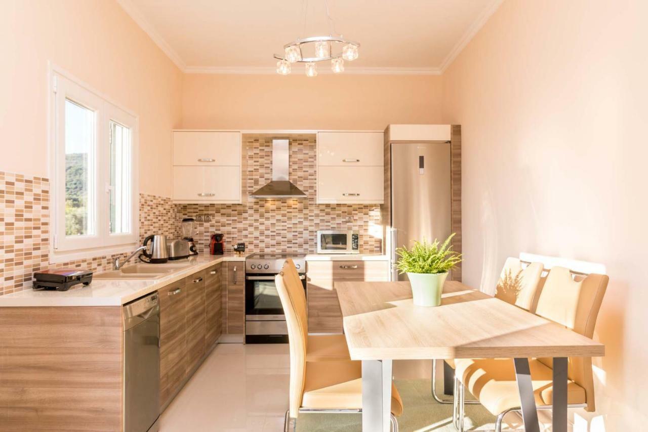 Villa Nissos Línia エクステリア 写真